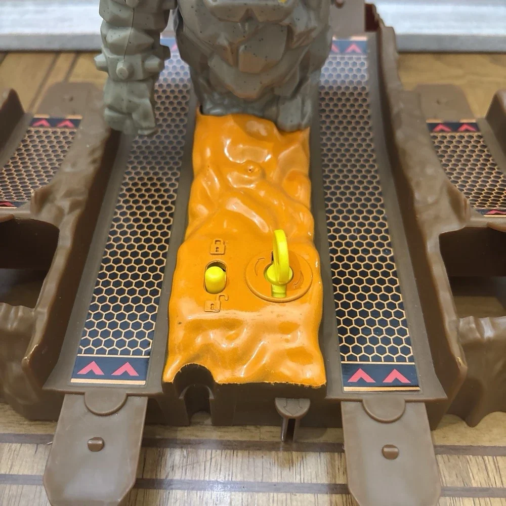 Hot Wheels Mario Kart Replacement Lot - Bowser's Castle, Chain Chomp, Switchback